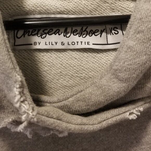 LIKE NEW Women's Chelsea DeBoer XS Distressed Hoodie - Picture 6 of 16